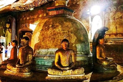 Sigiriya to Dambulla cave temple to Kandy
