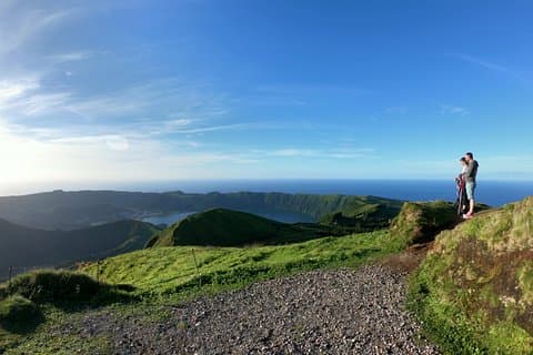 Ganztägige Sete Cidades 4WD Tour + Wandern + typisches Mittagessen PRIVAT