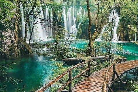 Transfert privé de Split à Zagreb avec les lacs de Plitvice