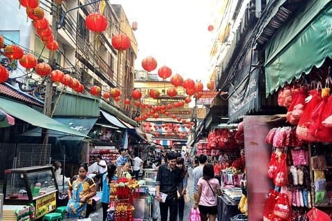 Visite à pied des sites touristiques de Bangkok avec un guide local !