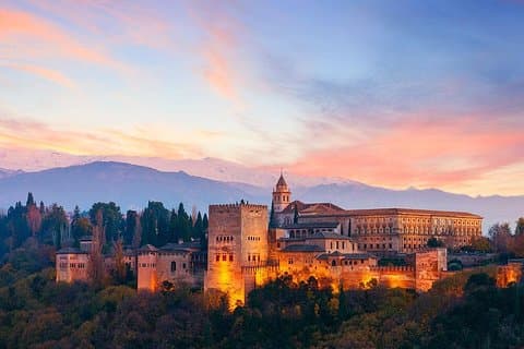 Tickets included: Alhambra Tour (Gardens, Alcazaba, Generalife)