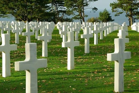 Normandy dagstur fra Paris med privat lokal guide og privat transport