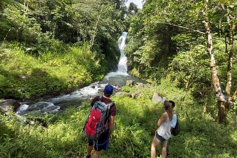Bali mest naturskjønne fossefall Trekking