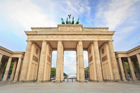 Berlin Blitz med bil: 2-timmars privat tur med ett fordon