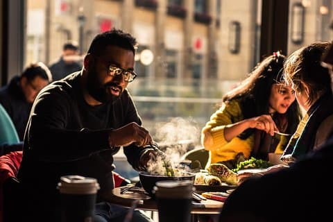3-uur durende wandeltocht door Beijing Sanlitun: een trendy fijnproever zijn