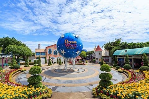 Dream World Theme Park "Super Visa" med returtransport og lunsj