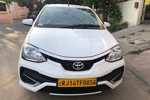 One Way Transfer von Bundi nach New Delhi in einem AC Fahrzeug