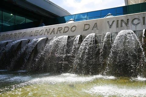 Transfer privado: Aeroporto de Roma Fiumicino para o Porto de Civitavecchia