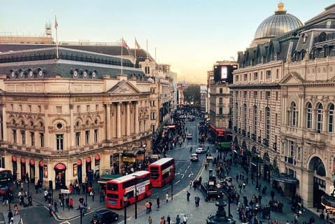 Fotografare Dynamic Soho: un tour audio autoguidato