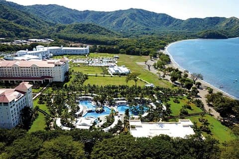 Transferservice van Liberia Airport naar Riu Palace en Riu Guanacaste