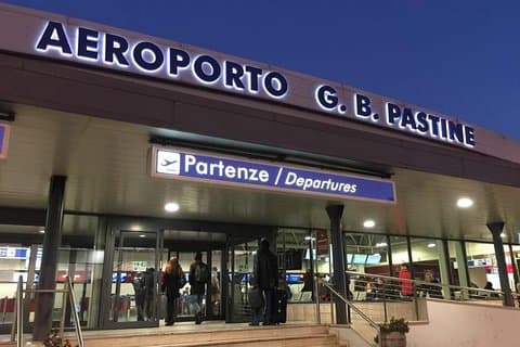 Privater Abfahrts-Transfer: Hotel zum Flughafen Rom Ciampino