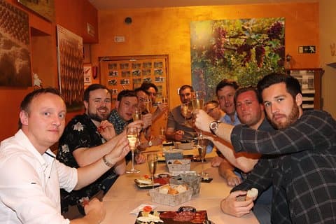 Tour per piccoli gruppi di prosciutto iberico e vino a Madrid
