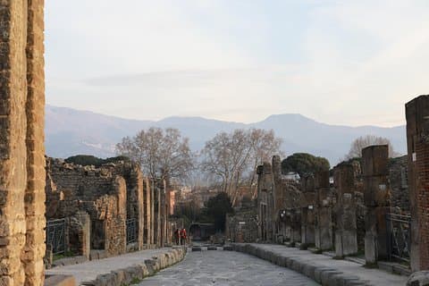 Pompeya : 2H Excursión en grupo pequeño con un arqueólogo y billete