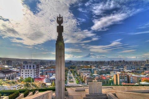 Excursão particular pela cidade de Yerevan: Museus Erebuni, Matenadaran e Tsitsernakaberd