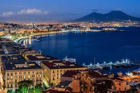 Private Transfer: Naples, Sorrento, Amalfi to Rome or Fiumicino