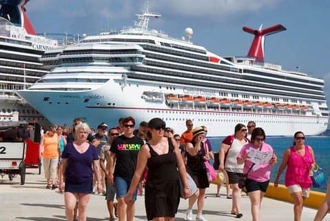 Kuala Lumpur Cruise Excursion: Top Attractions Sightseeing Tour