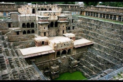 Visite privée d'une journée complète d'Abhaneri Step Wells avec déjeuner