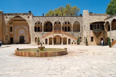 Deir Al-Qamar, Beiteddine Palace og Barouk Cedars Tour