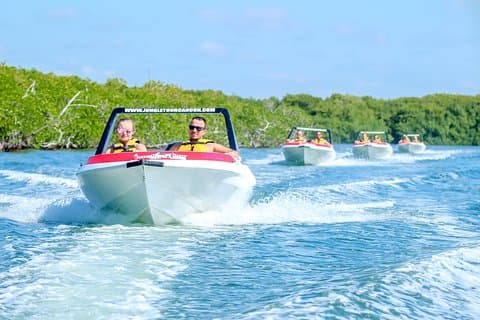 Excursion en bateau rapide et tuba à Cancún : bateau rapide partagé