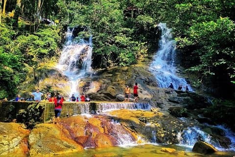 Batu Caves, Templers Park Wasserfälle und Firefly Tour