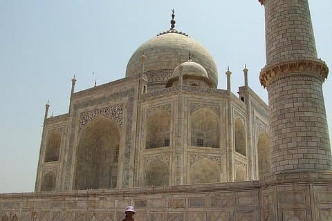 Alba del Taj Mahal e tour notturno di Agra da Bangalore