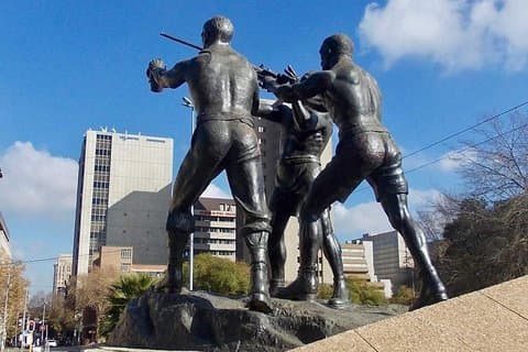 Johannesburg Highlights & Scenic City Tour