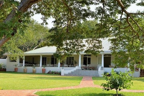 4 dagen / 3 nachten Batonka Guest Lodge-arrangement