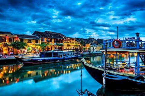 Linh Ung Pagoda-Marble Moutain-Hoi An city from Tien Sa Port