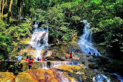 Templers Park Water Falls, Grotte di Batu e tour delle lucciole