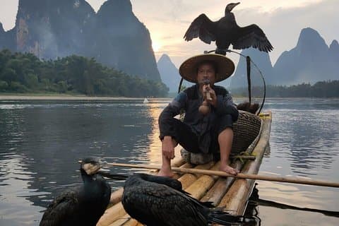 Crucero de día completo por el río Li-Guilin con un barco de 4 estrellas y un tour de Fisherman Sunset Show