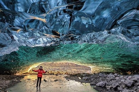 Eishöhle und Gletscherwanderung in den Blue Glacier Canyon