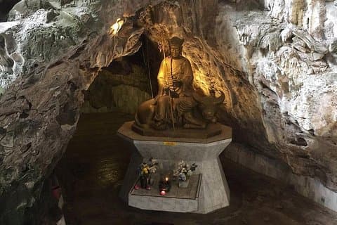 クアラルンプールからのイポー遺産ツアー