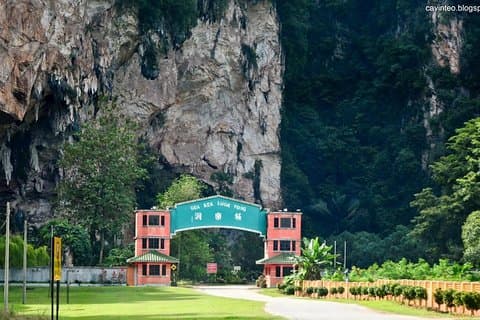 Kuala Lumpur Airport To Penang City Hotels EN-ROUTE Ipoh Heritage Tour