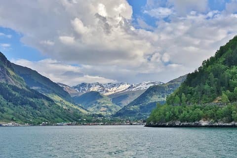 VISITA GUIDATA PRIVATA: King of the Fjords - andata e ritorno al Sognefjord, 11 ore