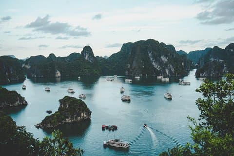 Tour Package Hanoi City - Halong Bay 2 Days 1 Night
