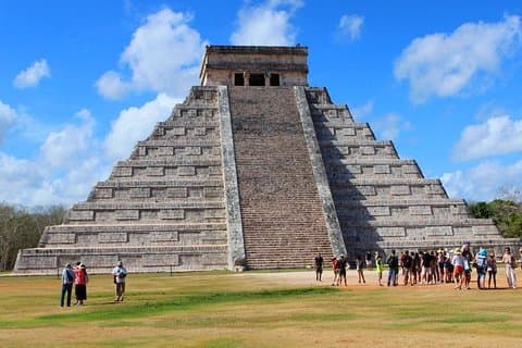 Chichen Itza Basic Tour With Chihikan Swim & Valladolidfrom Tulum