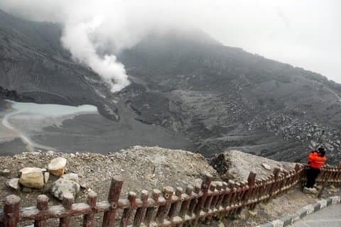 Bandung City Tour Mountain Volcano and Hotspring ( Start From Jakarta)