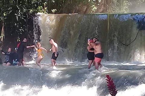 YS Falls & Pelican Bar-Tour