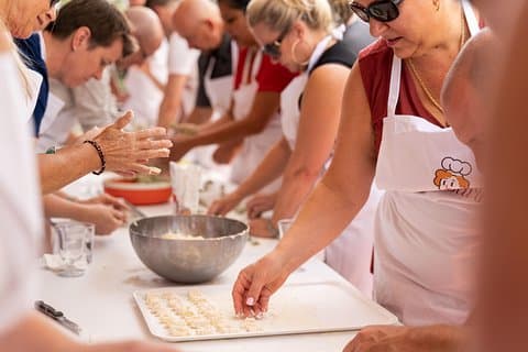 Cesarine: clase de pasta y tiramisú en grupos pequeños en Siena