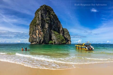 Fyra öns halvdagstur från Krabi med SpeedBoat