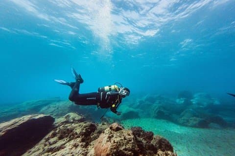Plongeur certifié en immersion
