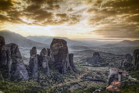 Excursão privada de luxo a Meteora de Corfu a Meteora