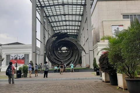 ランチ付きのカスタマイズされたプライベートツアージャカルタ