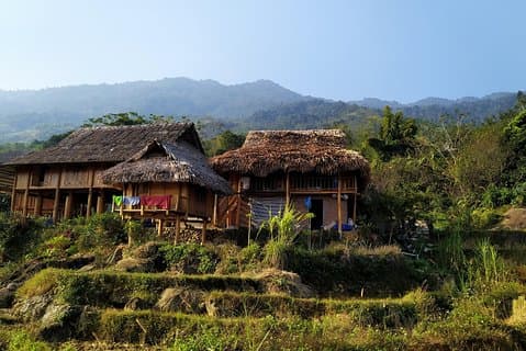 Hanoi - Halong Bucht - Pu Luong - Tam Coc - Flughafen (5 Tage)