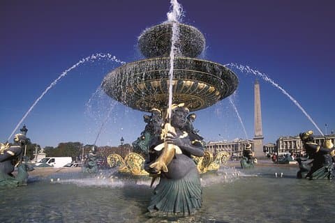 プライベートパリ市内観光&ルーブル美術館