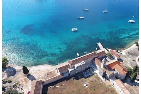 Island Badija - Water Taxi