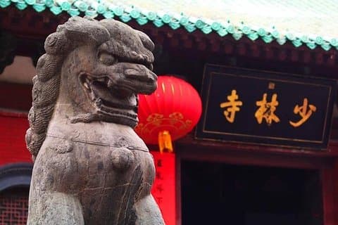 Excursão privada de um dia incrível ao Templo DengFeng Shaolin