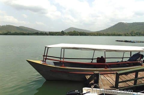 Heldagstur i Lake Bosomtwe med båt och Kumasi City Tours