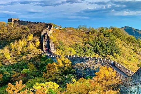 Excursion privée d'une journée au coucher du soleil à la Grande Muraille de Jinshanling avec chauffeur anglophone