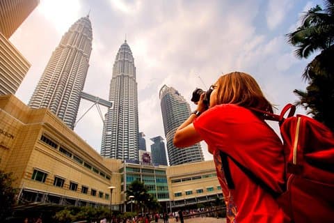 Excursión fotográfica privada de un día a Kuala Lumpur con la torre gemela Petronas y las cuevas de Batu